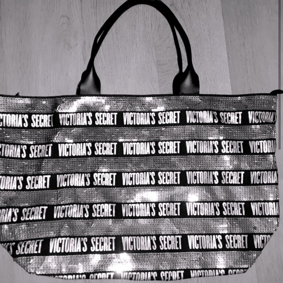 NWT Victoria's Secret Black & Silver
Large Sequined Limited Edition Tote - Picture 1 of 6